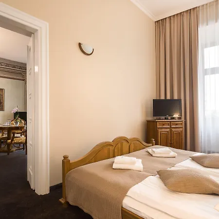 Hotell Wit Stwosz 3*