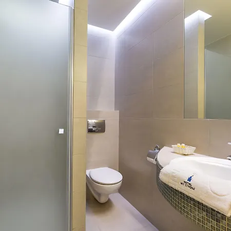 Wit Stwosz Hotell 3*
