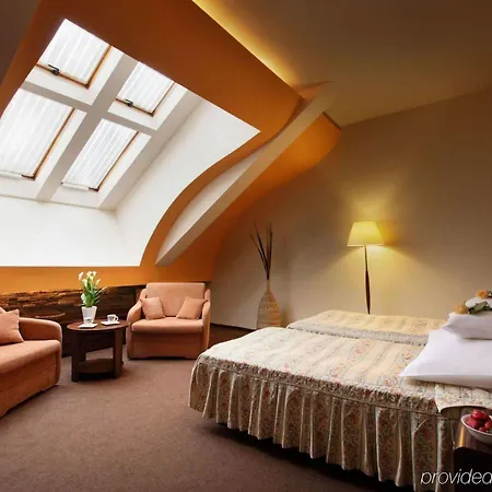 Wit Stwosz Hotell 3*